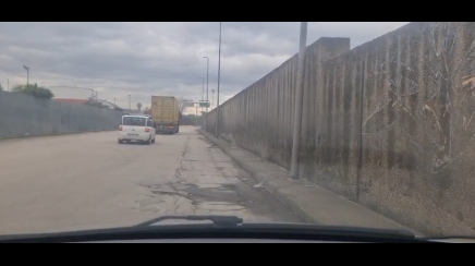 Strade pericolose e ponti pericolanti a Napoli. Manutenzione zero